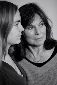 Afslag Gewist | Debby Petter & Emma Finkers… — theater in Schiedam