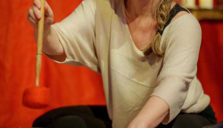 Stilte aan de Schie Yoga & Klanksessie — muziek in Schiedam